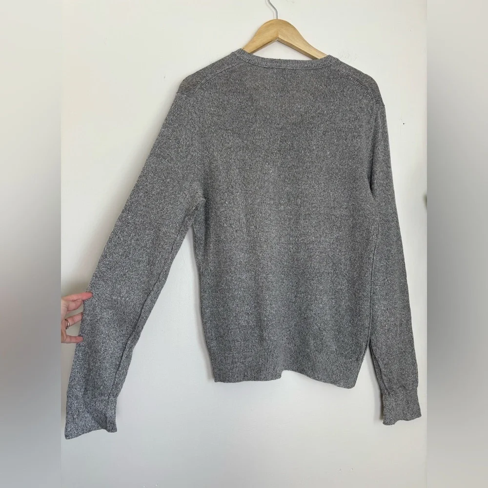 Banana Republic Performance Linen V-neck Pullover
